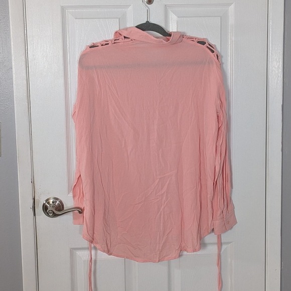 NWT Entro Blouse Top Cutout Sleeve Button‎ Down Lightweight Pink Small - Picture 3 of 7
